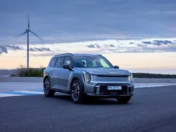 Ny 2025 Kia EV9 SUV | 992 900 kr