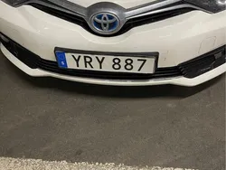 Vit Begagnad 2018 Toyota Auris Touring Sports Active Kombi | 118 000 kr (Marknadspris)