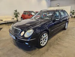 Mörkblå Begagnad 2004 Mercedes E200 Avantgarde Kombi | 39 900 kr (Dyr)