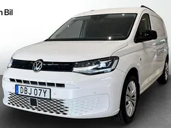 Vit (candyvit) Ny 2025 VW Caddy Maxi Minibuss | 461 500 kr (Lite dyr)