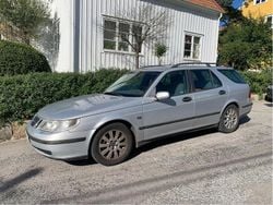 Grå Begagnad 2003 Saab 9-5 Linear Kombi | 16 000 kr (Bra pris)