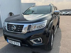 Svart metallic Begagnad 2018 Nissan Navara Tekna Pickup | 295 000 kr (Marknadspris)