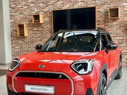 Röd Ny 2024 Mini Aceman Favoured SUV | 565 100 kr