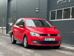 Röd Begagnad 2012 VW Polo Halvkombi | 54 900 kr (Marknadspris)