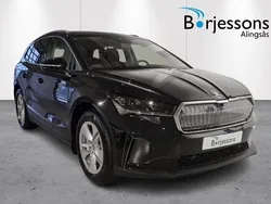 Svart Begagnad 2023 Skoda Enyaq iV SUV | 529 900 kr (Marknadspris)
