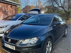 Grå Begagnad 2019 Seat Leon X-Perience 4Drive Kombi | 147 000 kr (Marknadspris)