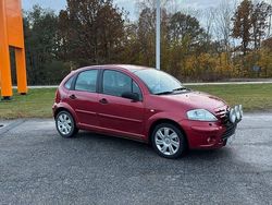 Ljusröd Begagnad 2006 Citroën C3 Halvkombi | 19 800 kr (Marknadspris)