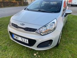 Brun Begagnad 2012 Kia Rio Halvkombi | 53 000 kr (Marknadspris)