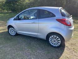 Grå Begagnad 2011 Ford Ka Titanium Halvkombi | 25 000 kr (Marknadspris)