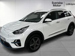Vit Begagnad 2021 Kia e-Niro Advance SUV | 269 200 kr (Marknadspris)