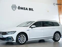 Vit Begagnad 2021 VW Passat GTE Kombi | 238 800 kr (Marknadspris)