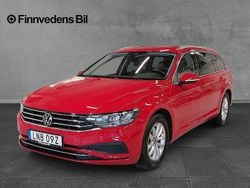 Röd Begagnad 2022 VW Passat Kombi | 289 000 kr (Marknadspris)