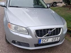 Silver Begagnad 2009 Volvo V70 Momentum Kombi | 37 000 kr (Bra pris)