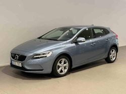 Blå Begagnad 2018 Volvo V40 Kombi | 219 500 kr