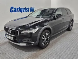 Svart Begagnad 2021 Volvo V90 CC Kombi | 369 000 kr (Marknadspris)