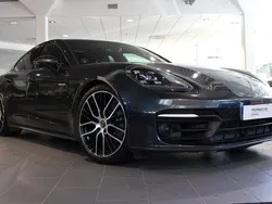 Mörkgrå Begagnad 2021 Porsche Panamera 4 Sedan | 795 000 kr (Marknadspris)