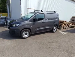 Grå Begagnad 2019 Peugeot Partner Minibuss | 89 000 kr (Superpris)
