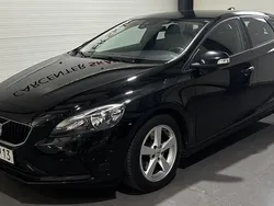 Svart Begagnad 2016 Volvo V40 Kinetic Kombi | 94 899 kr (Bra pris)