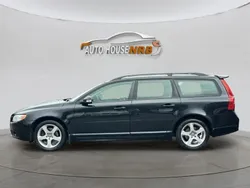 Svart Begagnad 2008 Volvo V70 Momentum Kombi | 58 500 kr (Marknadspris)