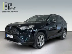 Svart Begagnad 2022 Toyota RAV4 Hybrid Executive SUV | 339 900 kr (Bra pris)