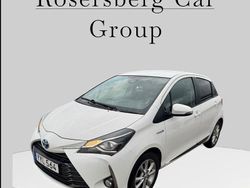 Vit Begagnad 2018 Toyota Yaris Hybrid Halvkombi | 159 900 kr (Lite dyr)