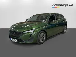 Grön (olivgrön metallic) Begagnad 2022 Peugeot 308 Active Halvkombi | 249 500 kr (Dyr)