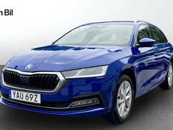 Blå (energy blue) Begagnad 2023 Skoda Octavia Style Kombi | 329 900 kr (Marknadspris)
