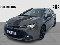 Grön Begagnad 2023 Toyota Corolla Active Kombi | 269 900 kr (Marknadspris)