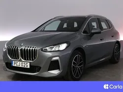 Grå Begagnad 2023 BMW 225 Active Tourer M Sport Minibuss | 370 900 kr (Marknadspris)