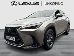 Grå Begagnad 2023 Lexus NX350h Business Edition SUV | 475 000 kr (Marknadspris)
