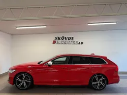 Röd Begagnad 2018 Volvo V90 R-Design Kombi | 279 500 kr (Marknadspris)