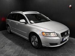 Ljusgrå Begagnad 2012 Volvo V50 Standard Kombi | 54 700 kr (Marknadspris)