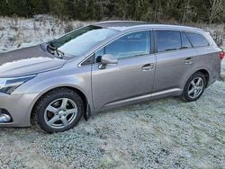 Brun Begagnad 2015 Toyota Avensis Multidrive S Kombi | 90 000 kr (Superpris)