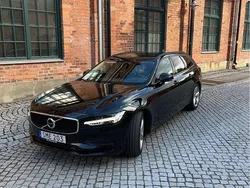 Svart Begagnad 2018 Volvo V90 Kinetic Kombi | 210 000 kr (Marknadspris)