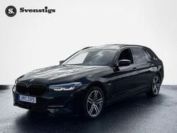 Svart Begagnad 2022 BMW 530e M Sport Kombi | 289 400 kr (Superpris)