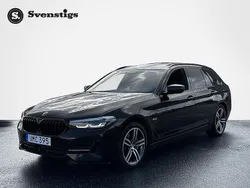 Svart Begagnad 2022 BMW 530e M Sport Kombi | 289 400 kr (Superpris)
