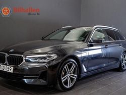 Grå Begagnad 2020 BMW 530e Sport Line Kombi | 289 900 kr (Bra pris)