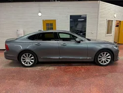Grå Begagnad 2017 Volvo S90 Inscription Sedan | 289 000 kr (Marknadspris)