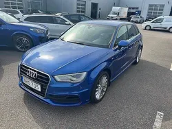 Blå Begagnad 2016 Audi A3 Sportback S-Line Halvkombi | 168 400 kr (Lite dyr)