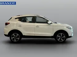 Vit Begagnad 2022 MG ZS Luxury Sedan | 229 900 kr (Superpris)
