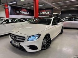 Vit metallic pärleffekt Begagnad 2018 Mercedes E350 AMG Kombi | 269 000 kr (Superpris)