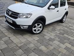 Vit Begagnad 2015 Dacia Sandero Stepway Kombi | 50 000 kr
