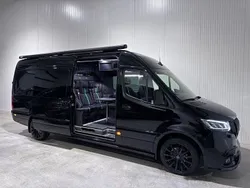 Svart Ny 2024 Mercedes Sprinter AMG Van | 1 686 250 kr