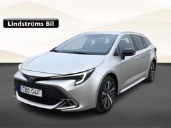 Silver Begagnad 2025 Toyota Corolla Style Kombi | 339 000 kr (Marknadspris)