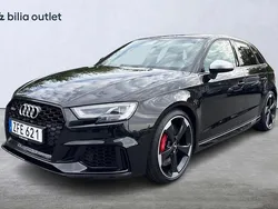 Svart Begagnad 2018 Audi RS3 Sportback Comfort Halvkombi | 529 900 kr (Bra pris)