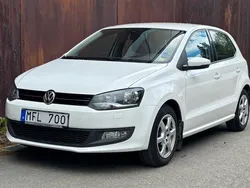 Vit Begagnad 2011 VW Polo Halvkombi | 74 900 kr (Marknadspris)