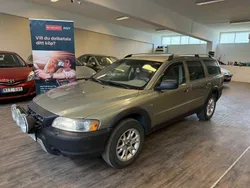 Ljusgrön Begagnad 2005 Volvo XC70 Kinetic SUV | 29 900 kr (Marknadspris)