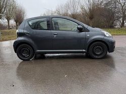 Begagnad 2011 Toyota Aygo Halvkombi | 25 000 kr (Bra pris)