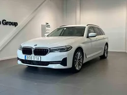 Vit Begagnad 2021 BMW 520 Kombi | 299 900 kr (Marknadspris)