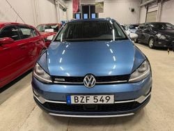 Blå Begagnad 2016 VW Golf Alltrack Kombi | 149 990 kr (Bra pris)